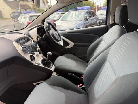 Ford Ka 1.2 Zetec Euro 5 (s/s) 3dr 29