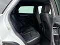 Land Rover Range Rover Evoque 2.0 Range Rover Evoque R-Dynamic S D Auto 4WD 5dr 20