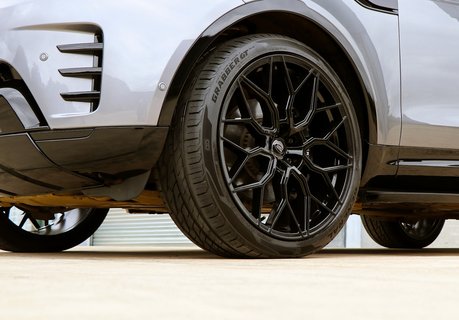 Land Rover Discovery 5