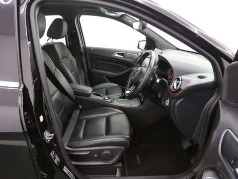Mercedes-Benz B Class 1.6 B180 Exclusive Edition 7G-DCT Euro 6 (s/s) 5dr 21