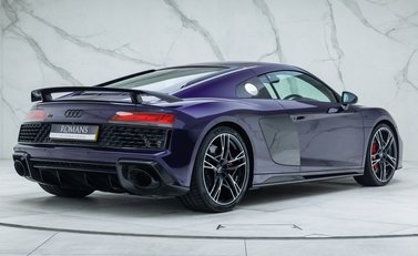 Audi R8 V10 PERFORMANCE CARBON BLACK 3