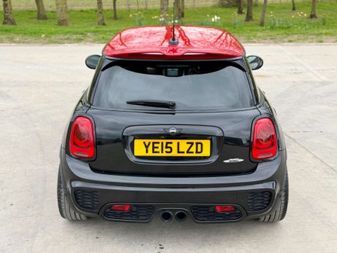 Mini Hatch 2.0 John Cooper Works Auto 3dr 11