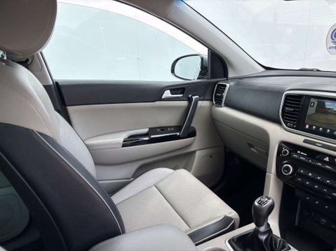Kia Sportage 1.6 Sportage Platinum Edition ISG 5dr 27