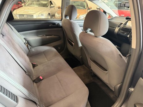 Toyota Prius 1.5 T Spirit CVT 5dr 11