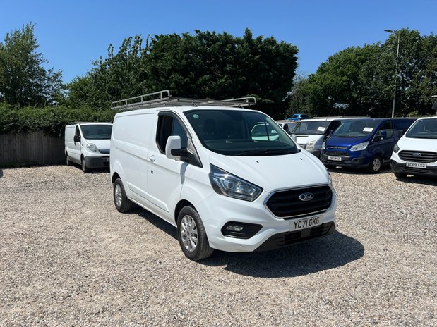 Ford Transit Custom SWB L1H1 Low Roof Professional 300 Alloys EURO 6 NO VAT 4