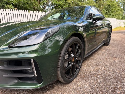 Porsche Panamera 4 PDK 14