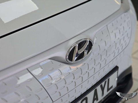Hyundai KONA 39kWh SE Auto 5dr (10.5kW Charger) 22