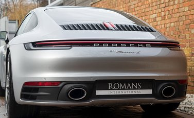 Porsche 911 Carrera S (992) 24