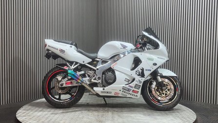 Honda CBR CBR 918 1996 CLASSIC SPORTS BIKE PROJECT TRACK BIKE?