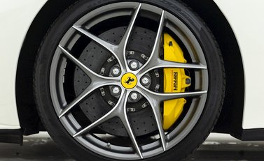 Ferrari F12 Berlinetta 8