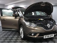 Renault Grand Scenic ICONIC TCE 11