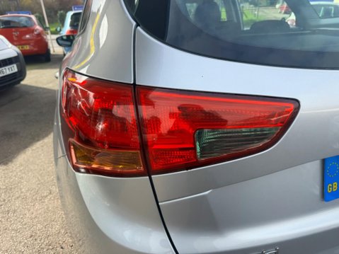 Kia Ceed 1.6 CRDi EcoDynamics 1 Sportswagon Euro 5 (s/s) 5dr 12