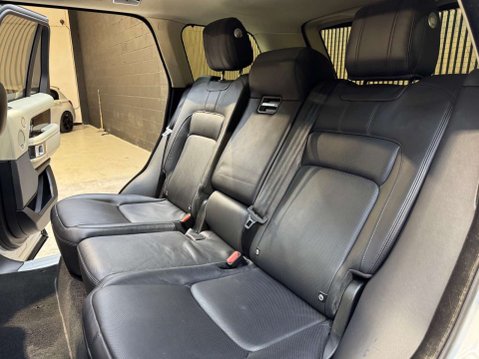 Land Rover Range Rover 3.0 Range Rover Vogue SDV6 Auto 4WD 5dr 79
