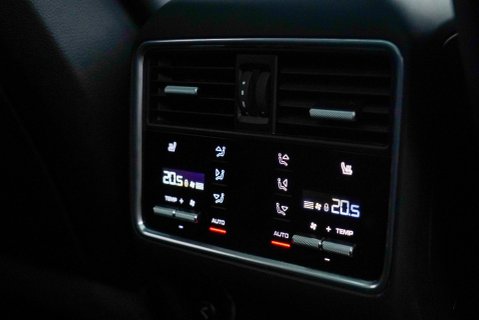 Porsche Cayenne TURBO S E-HYBRID 13