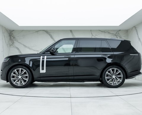 Land Rover Range Rover P460e Autobiography LWB 