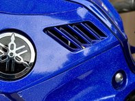 Yamaha R125 (YZF 125-A) 9