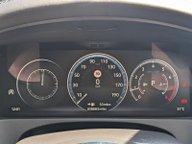 Jaguar XF PORTFOLIO 32