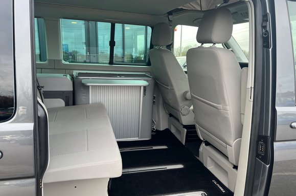 Volkswagen California BEACH 2.0 TDI AUTO CAMPERVAN 43