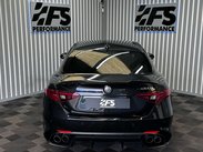 Alfa Romeo Giulia 2.9 V6 Bi-Turbo Quadrifoglio Saloon 4dr Petrol Auto Euro 6 (s/s) (510 ps) 36