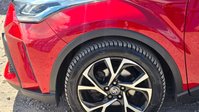 Toyota C-HR 2.0 VVT-h GPF Design SUV 5dr Petrol Hybrid CVT Euro 6 (s/s) (184 ps) 34