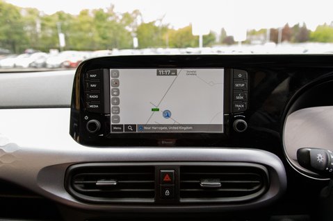Hyundai i10 MPI PREMIUM 24