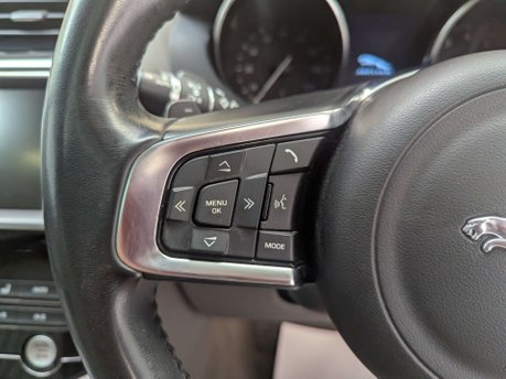 Jaguar F-Pace 2.0 F-PACE Portfolio AWD Auto 4WD 5dr 69