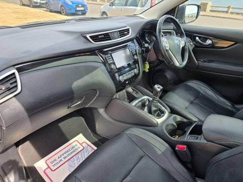 Nissan Qashqai 1.5 dCi Tekna 2WD Euro 6 (s/s) 5dr 18