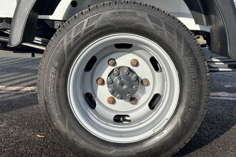 Renault Master ML35TW 130 ps dCi Business Tipper with Air Con / Tow Axle / Sat Nav 31