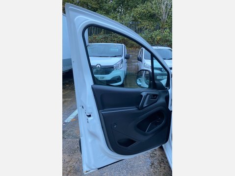 Peugeot Partner 1.6 HDi 850 S Panel Van 4dr Diesel Manual L1 (90 bhp) 29