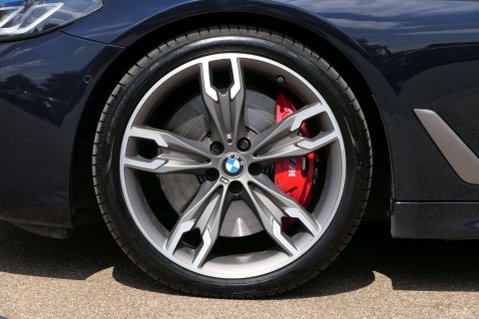 BMW 5 Series 4.4 M550i xDrive Auto 4WD 4dr 8