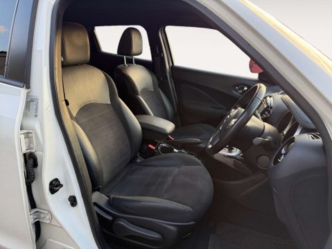 Nissan Juke 1.6 Juke N-Connecta CVT 5dr 9