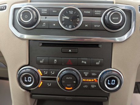 Land Rover Discovery 3.0 Discovery SE Tech SDV6 Auto 4WD 5dr 63