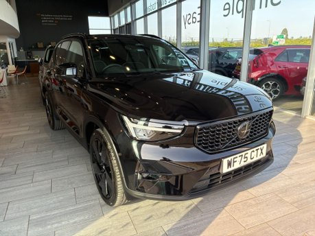 Volvo XC40 2.0 B4 MHEV Plus Black Edition DCT Auto Euro 6 (s/s) 5dr