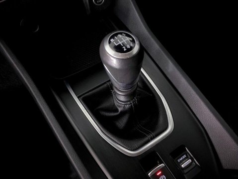 Nissan Qashqai 1.3 DIG-T MHEV Acenta Premium SUV 5dr Petrol Hybrid Manual Euro 6 (s/s) (14 17