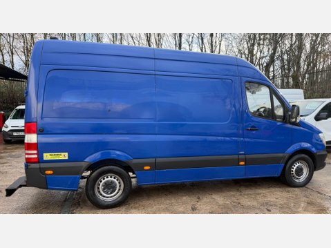 Mercedes-Benz Sprinter 2.1 211 CDi Panel Van 5dr Diesel Manual RWD L2 H3 (234 g/km, 112 bhp) 8