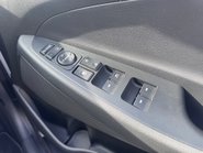 Hyundai TUCSON CRDI SE NAV BLUE DRIVE 21