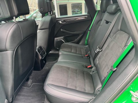 Porsche Macan GTS PDK 22