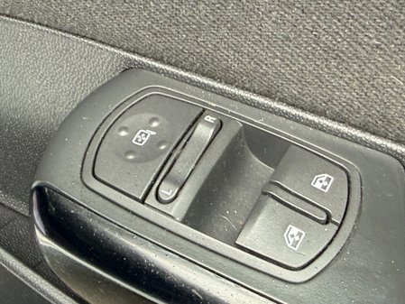 Vauxhall Corsa EXCITE AC 38