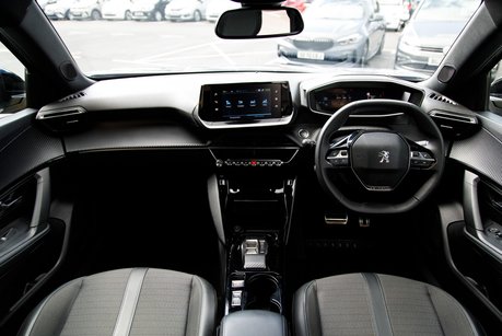 Peugeot 2008 ALLURE PREMIUM PLUS