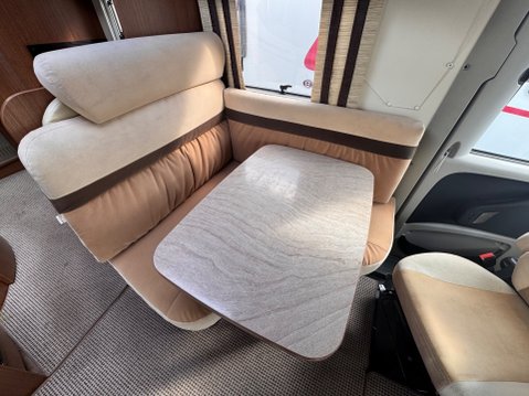 Burstner Aviano i727 12