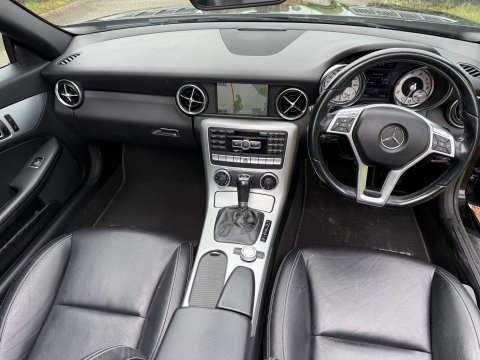 Mercedes-Benz SLK 3.5 SLK350 AMG Sport BlueEfficiency Auto 2dr 12
