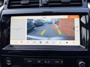 Land Rover Discovery 3.0 SD V6 HSE SUV 5dr Diesel Auto 4WD Euro 6 (s/s) (306 ps) 35