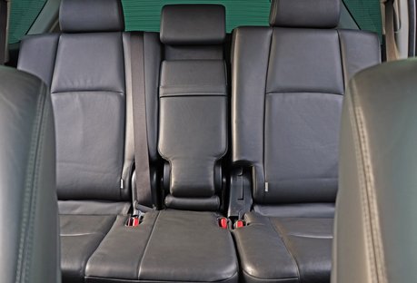 Land Cruiser Commercial