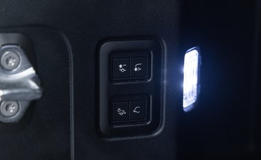 Land Rover Defender 110 V8 CARPATHIAN EDITION Urban 47