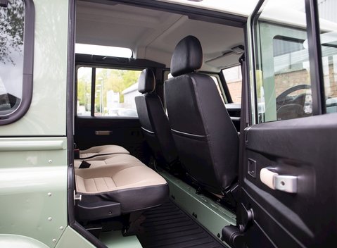 Land Rover Defender 110 Heritage Station Wagon 14