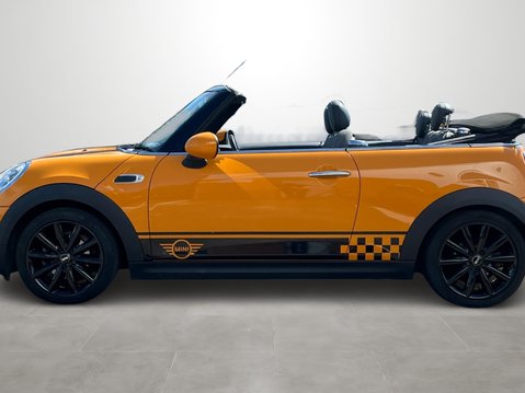 Mini Convertible 1.5 Cooper 2dr [Chili/Media Pack XL] 7