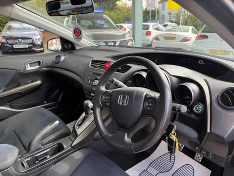 Honda Civic 1.8 i-VTEC ES Auto Euro 5 5dr 19