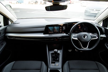 Volkswagen Golf ACTIVE TSI