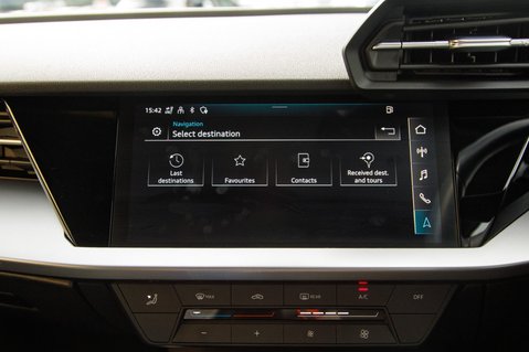 Audi A3 SPORTBACK TFSI TECHNIK 28
