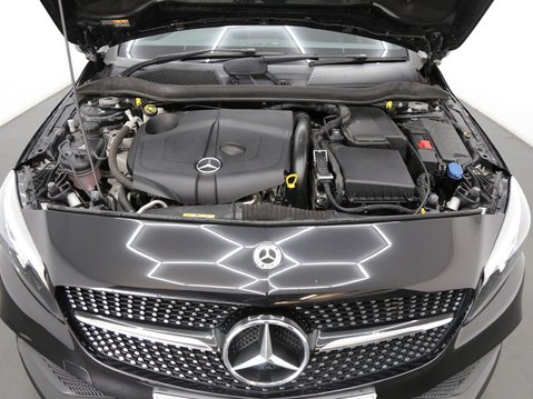 Mercedes-Benz A Class 2.1 A200d AMG Line (Premium) 7G-DCT Euro 6 (s/s) 5dr 27
